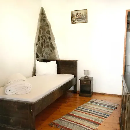 Rustiq Hotel 3*
